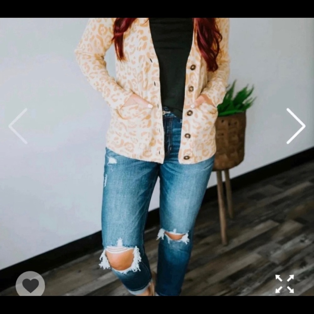 Denyel Leopard Cardigan